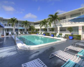 May-Dee Suites - Hollywood - Piscine
