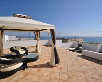 Hotel Villa Giovanna - Racale - Balcón