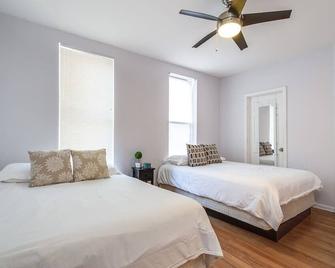 Lincoln Park Living - Suite 2 - Chicago - Habitación