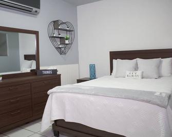 Blu Lime Apartments - San Juan - Bedroom