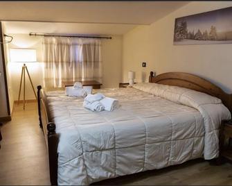 Hotel Palaghiaccio - Cotronei - Bedroom