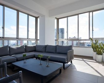 Brilliant Harmony Apt Balconypoolgym In La Julia - סנטו דומינגו - סלון
