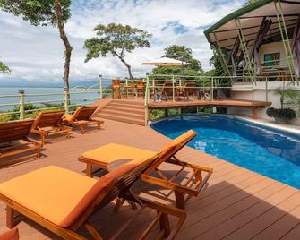 Issimo Suites Boutique Hotel & Spa - Adults Only - Manuel Antonio - Pool