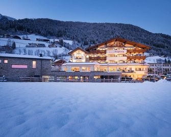 Activehotel Bergkönig - Neustift im Stubaital