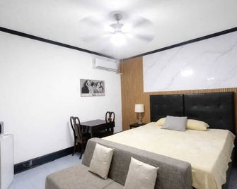 Hotel Garcias Suites - Linares - Habitación