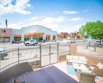 Bootlegger's Loft / Luxury 2 Bedroom, 2 Full Bathroom Condo - Cottonwood - Balkon
