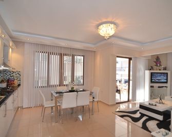 Oba Mozaik Sitesi - 3 Bedroom Apartment - Alanya - Dining room