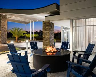 Fairfield by Marriott Inn & Suites Waycross - Waycross - Патіо