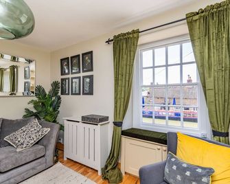 4 Canalside Cottages - Towcester - Wohnzimmer