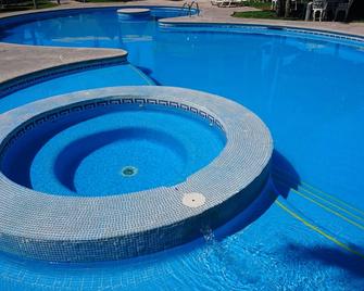 Hotel San Angel - ארמוסיו - בריכה