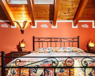 Narciso B&B Valbrona - Valbrona - Habitación
