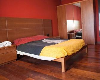 Comfortable house with private pool and barbecue for 12 people - Balaguer - Slaapkamer