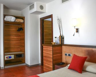 Hotel Bed&Business - San Giovanni Teatino