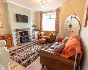 Stunning Holiday Home - Puddleduck - Centre of Coniston - Coniston - Living room