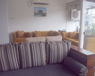 The Motel Express - Colombo Border - Wattala - Sala de estar