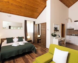 B&b Apartments Buric Plitvice Lakes - Seliste Dreznicko - Bedroom