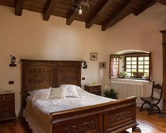 B&B La Tour de Villa - Aosta - Camera da letto