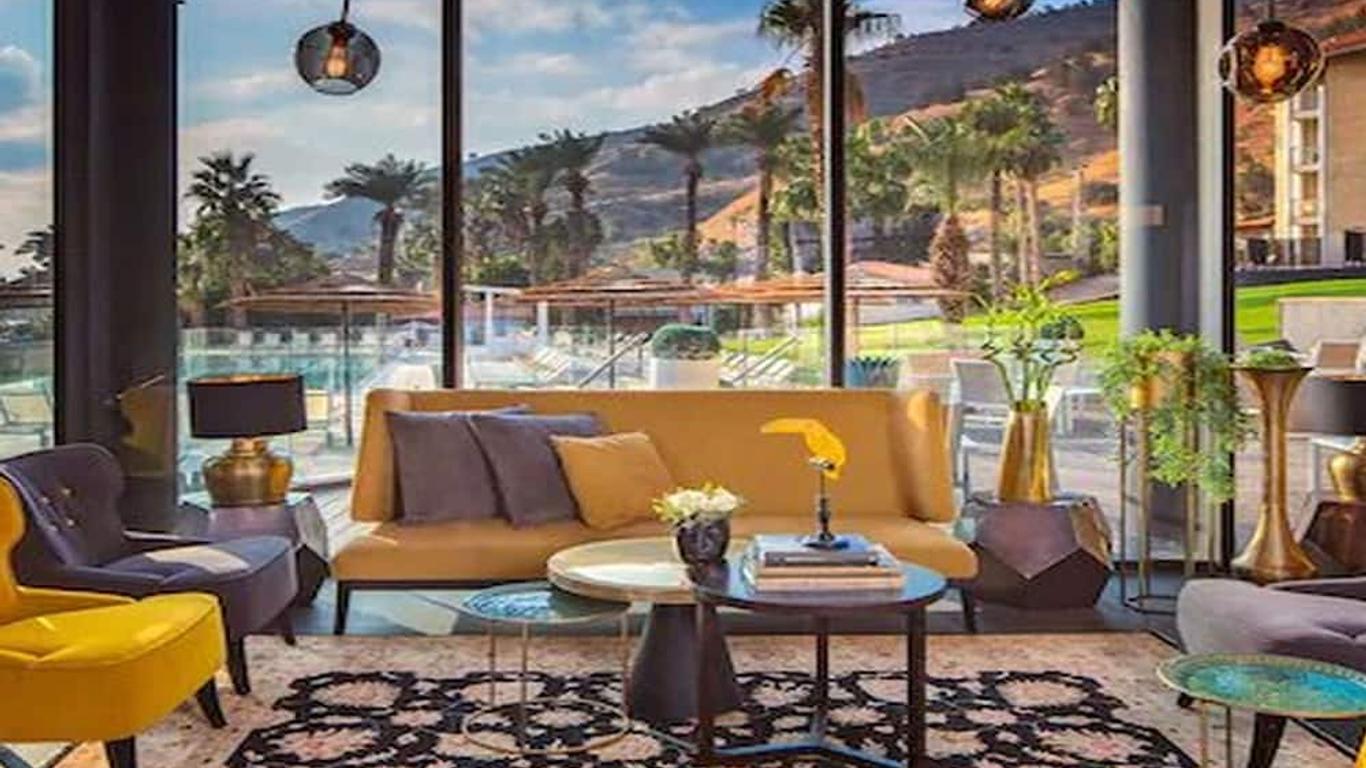 מלון רימונים מינרל