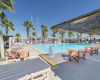 Ianos Bay - Lefkáda - Piscina