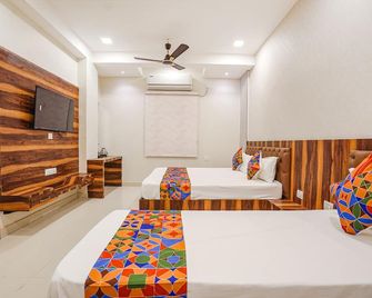 Fabhotel Ts Inn - Kanpur - Camera da letto
