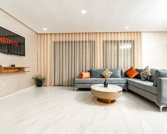 Maarif Elite Suites - Casablanca - Wohnzimmer