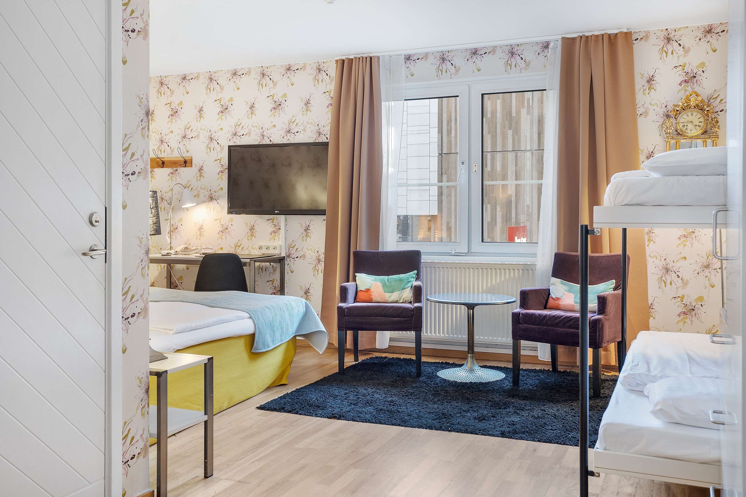 Living room view of Best Western Plus Hotel Noble House