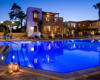 Omega Platanias - Platanias - Piscina