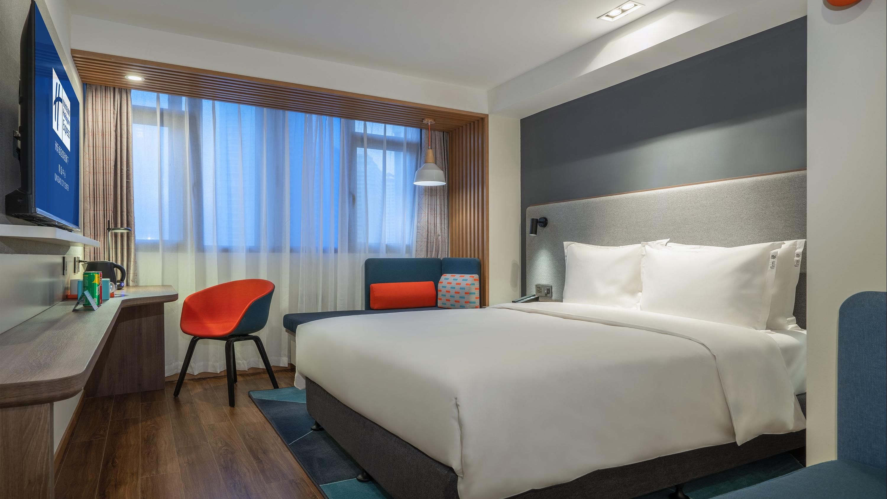Holiday Inn Express Qingdao City Center By IHG thumbnail 2