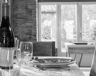 Domaine du Puech Malou - Villefranche-d'Albigeois - Comedor
