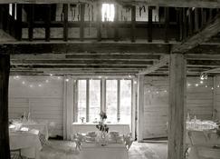 Turquoise Barn Catskills 1800s Carriage House Barn w\/Pond\/Mtns on 13 acres - Bloomville - ร้านอาหาร