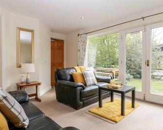 Wellfield Cottage - Highbridge - Living room