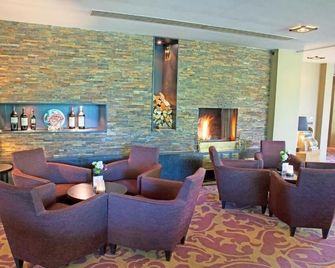 Stay Close to Nature with Full Comfort! Indoor Pool! Free Parking - Rijssen - Lounge