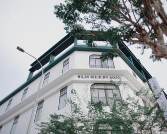 Bilik-Bilik By Muo - Серембан