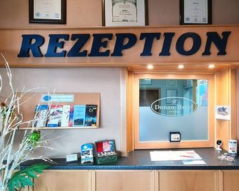 Donau-Hotel - Sinzing - Rezeption