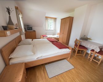 Tourist Farm Pr'Dovar - Ambroz pod Krvavcem - Habitación