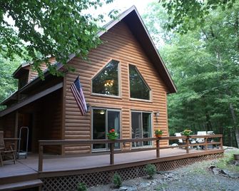 Masthope modern log-cabin sided retreat! - Hawley - Budova