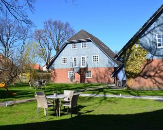 Captain Pahlen Ferienanlage - Zingst - Gebäude