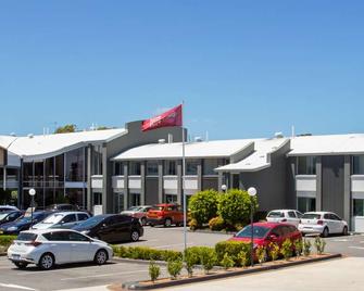 Best Western Plus Apollo International - Newcastle - Building