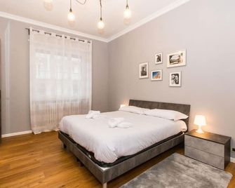 MM Pozzo Strada Terrace Apartment - Turín - Habitación