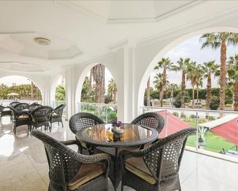 Sultasa Hotel - Mersin (Icel) - Patio