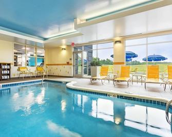 Fairfield Inn & Suites by Marriott Johnson City - Johnson City - Piscina