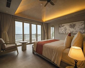 Crown Retreat Quy Nhon Resort - Qui Nhon