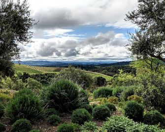 Croad Vineyards - The Inn - El Paso de Robles - Außenansicht