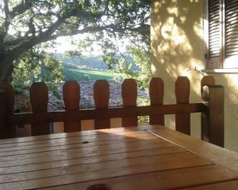 Agriturismo Orsaiola - Urbania - Balcone