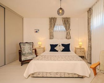 Bizim Ev Hotel - Alacati