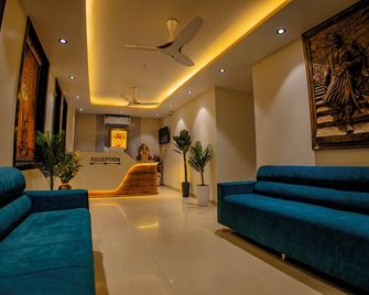 Hotel Kings Executive - Tuljāpur - Lobby