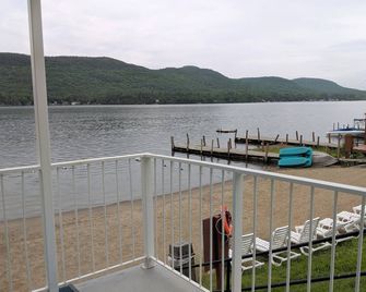Lakefront Terrace Resort - Lake George