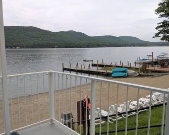 Lakefront Terrace Resort - Lake George