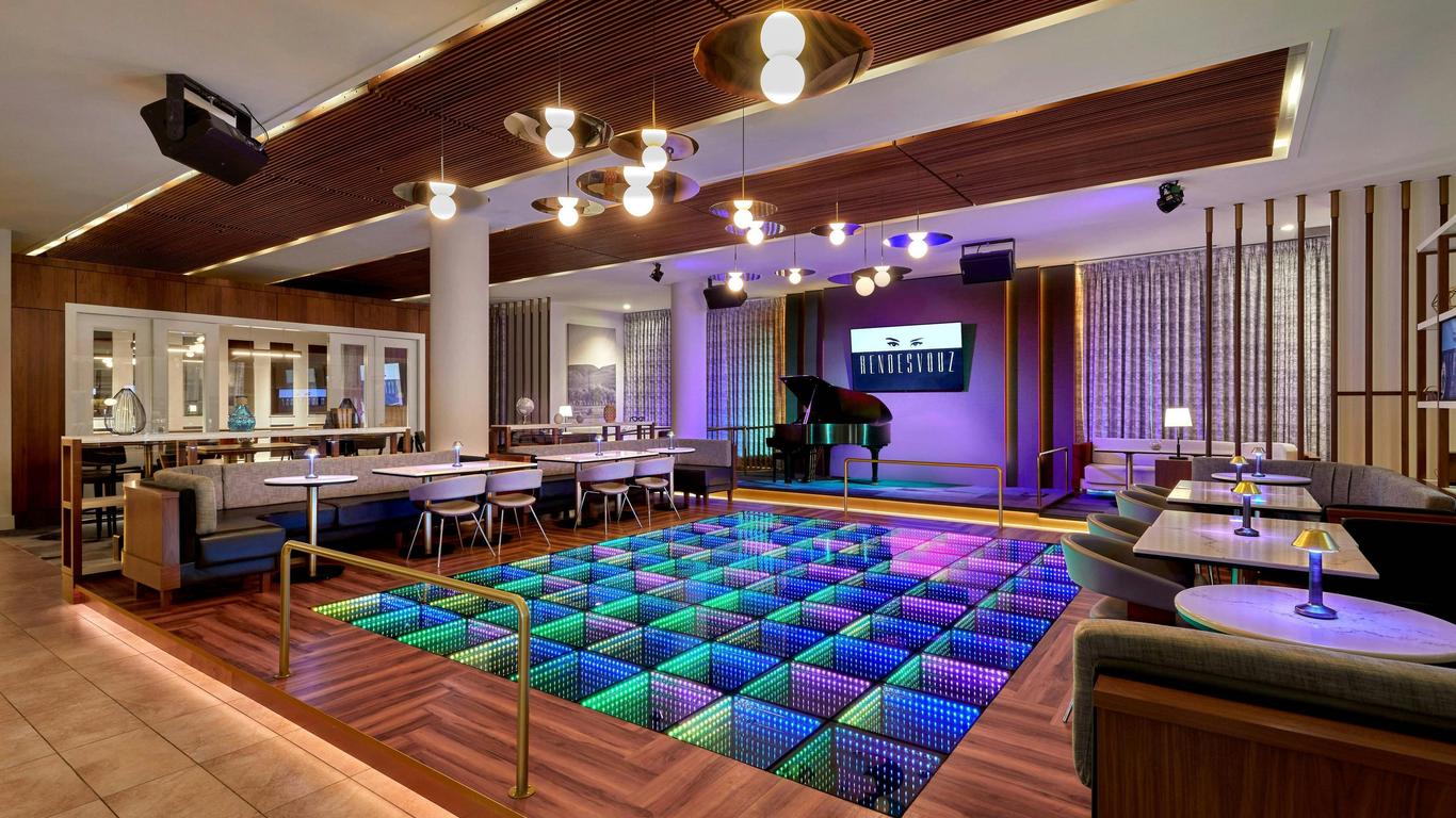 Courtyard by Marriott Calgary South