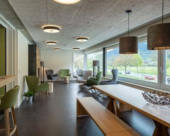 Backpackers Villa Sonnenhof - Hostel Interlaken - Interlaken - Hall d’entrée